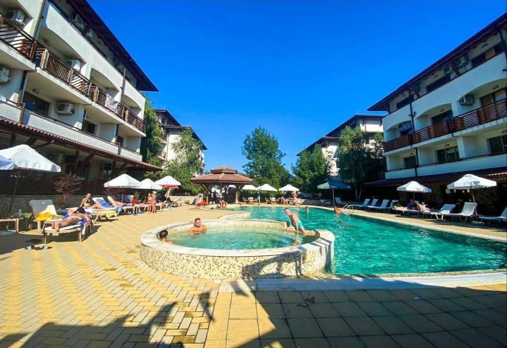 Apartament Studio Comfort Primorsko Mm Complex Екстер'єр фото
