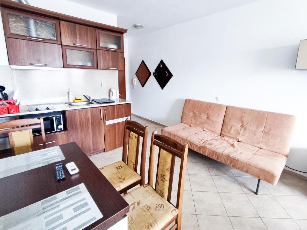Apartament Studio Comfort Primorsko Mm Complex Екстер'єр фото