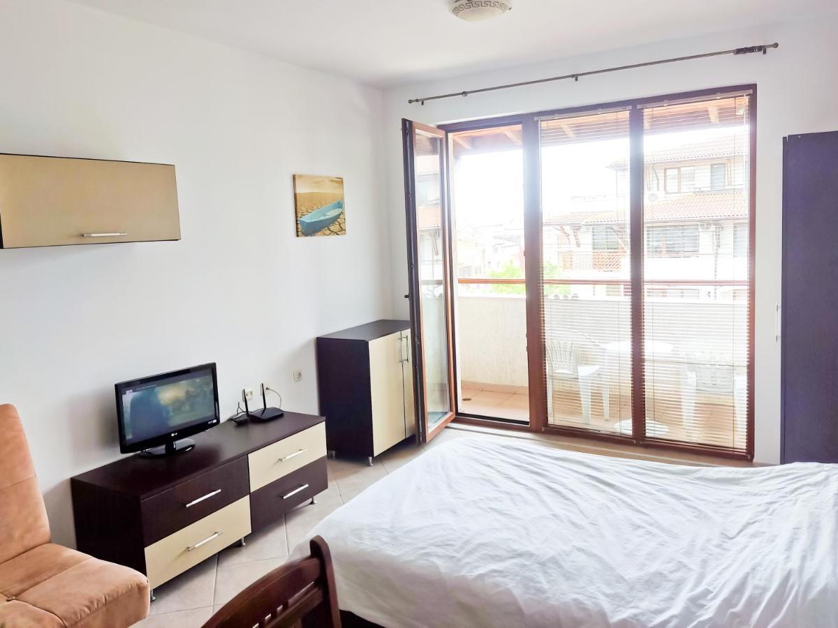 Apartament Studio Comfort Primorsko Mm Complex Екстер'єр фото